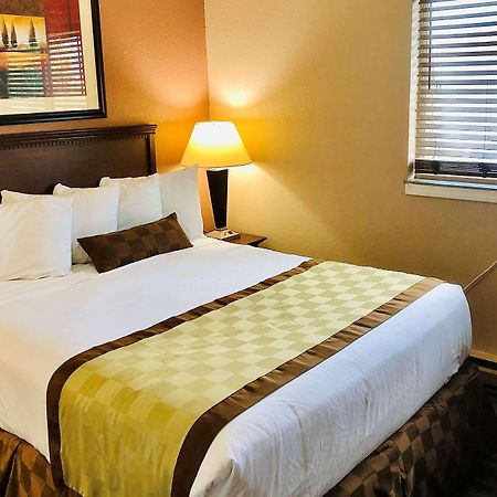 Ramada By Wyndham Spokane Valley Zewnętrze zdjęcie