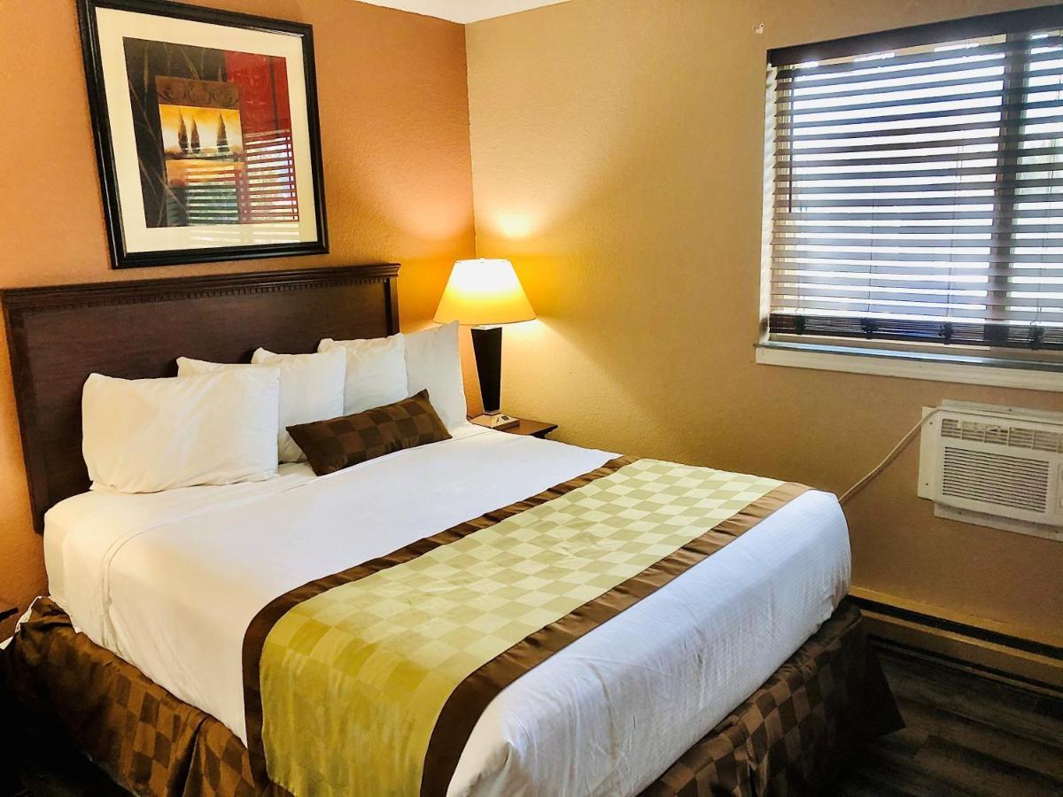 Ramada By Wyndham Spokane Valley Zewnętrze zdjęcie