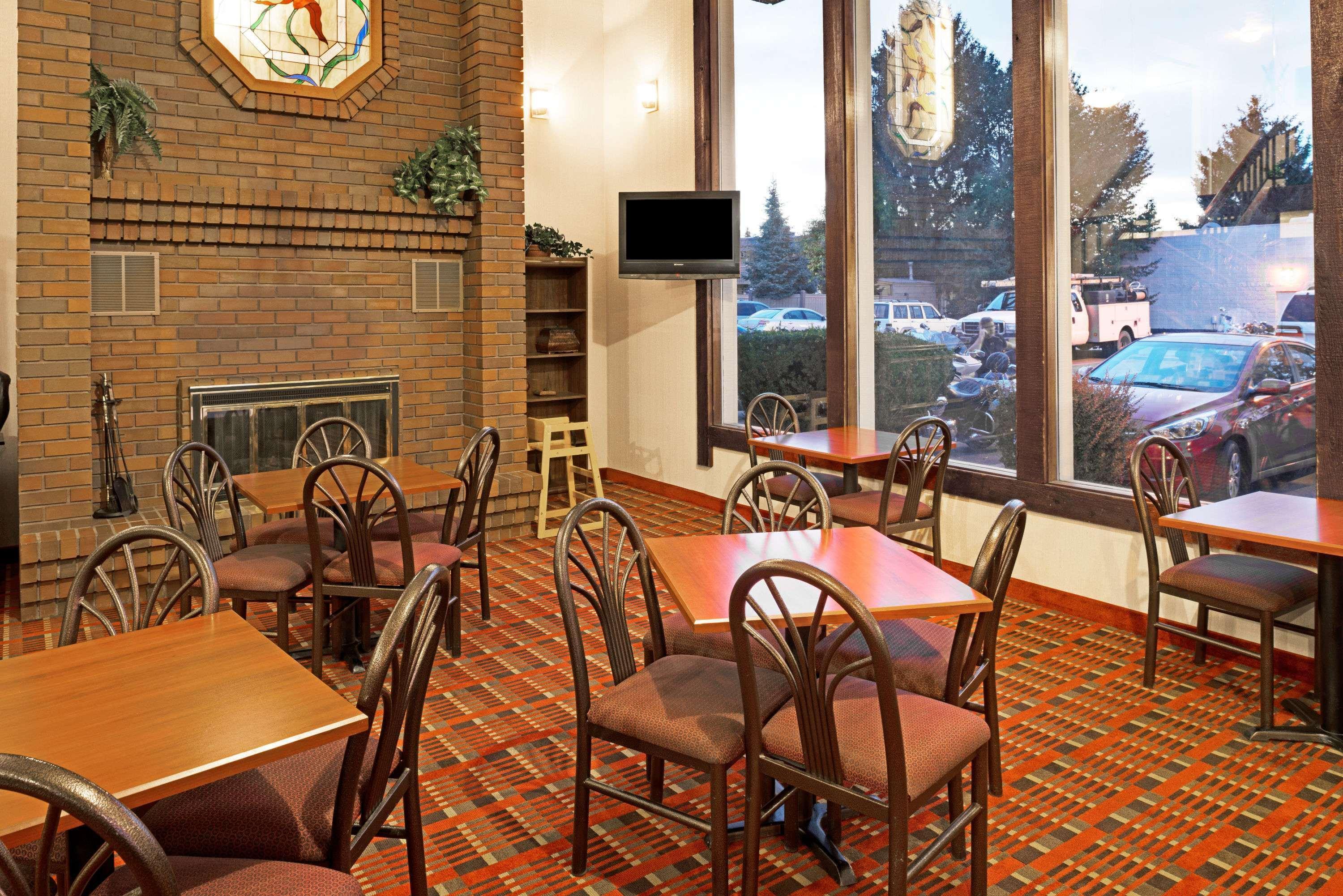 Ramada By Wyndham Spokane Valley Zewnętrze zdjęcie