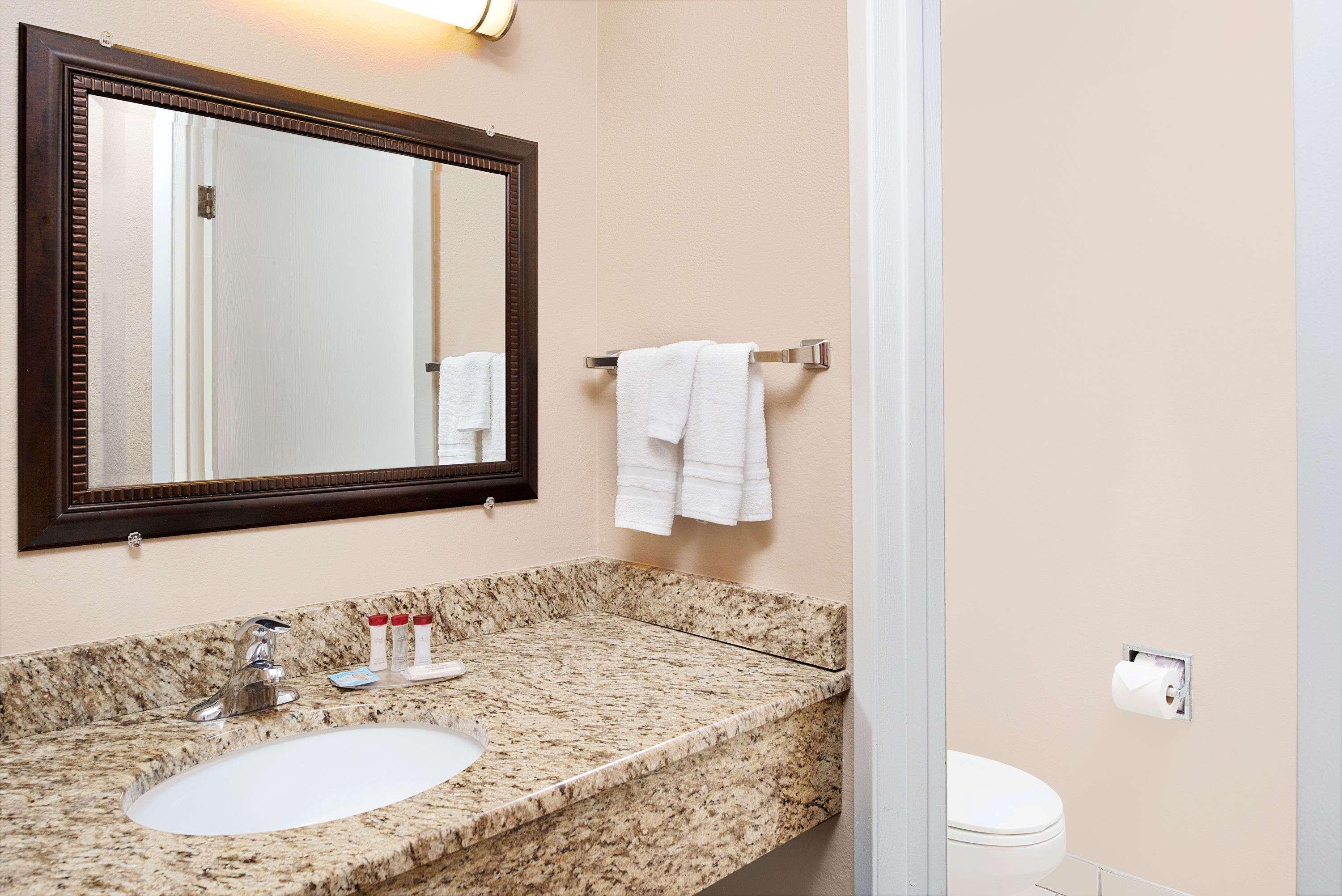 Ramada By Wyndham Spokane Valley Zewnętrze zdjęcie